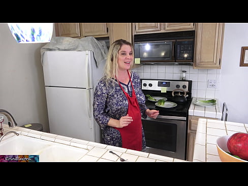 ❤️ A madrasta o ordenha na cozinha antes de sua data ️❌ Porno real em nós pt-br.sexogolic-info.ru